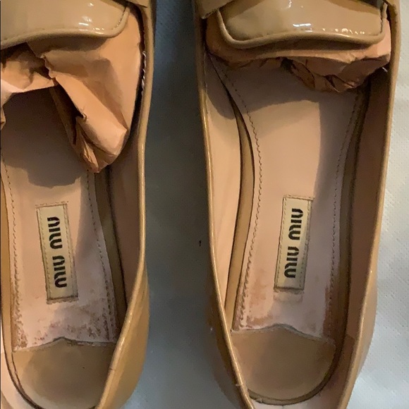 MIU MIU Patent Leather Bow Accents Ballet Flats! - Picture 4 of 12